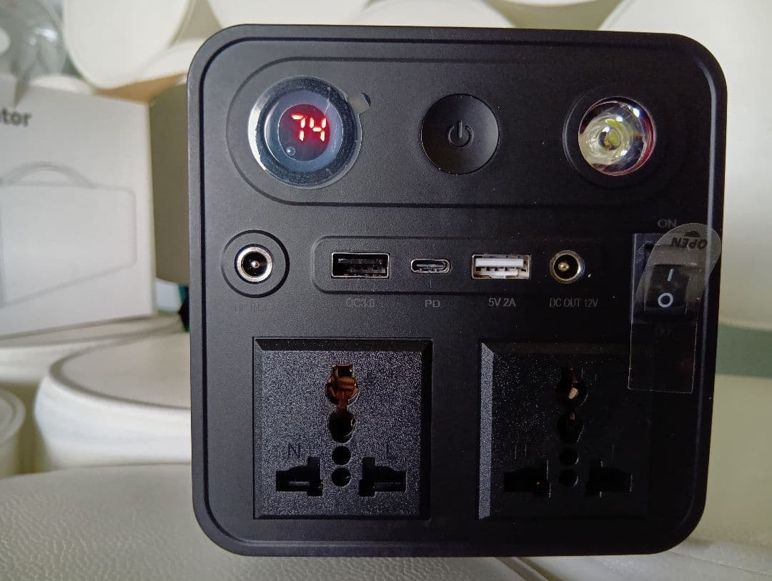 【新品未使用】 ポータブル電源 300w/90,000mah Amazon.co.jp: 【グランドセール】Homdox ポータブル電源 300W 大容量