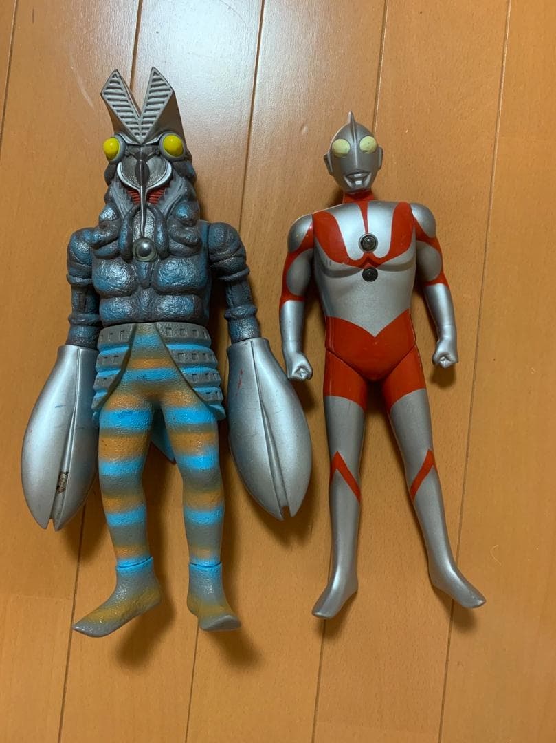 【動作確認済み】サウンドバトラー（ウルトラマン、バルタン星人） 動作確認済み】サウンドバトラー（ウルトラマン、バルタン星人）